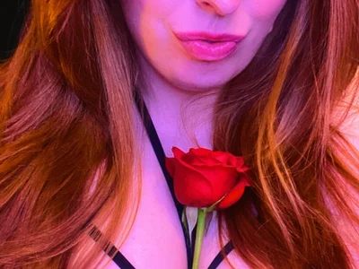 HickeyXo French webcam from Canada