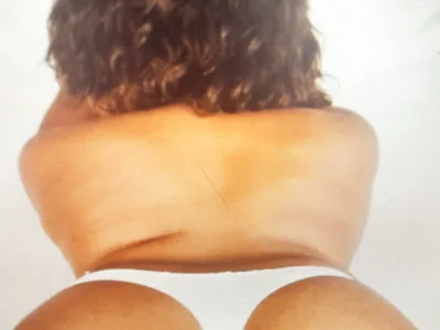PearlSexxy69 French webcam from South Africa